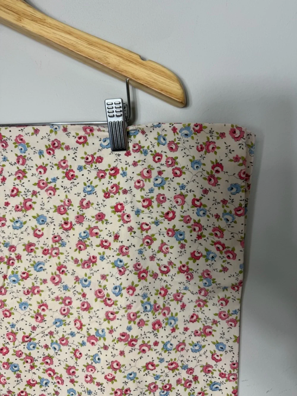 2 Vintage Springmaid Standard Floral Pillow Cases